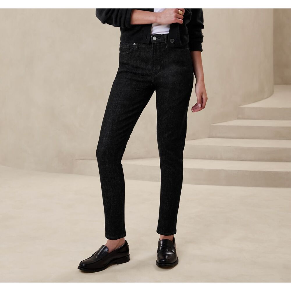 NWT Banana Republic High-Rise Skinny Jeans Black Classic Denim Size 29 Waist